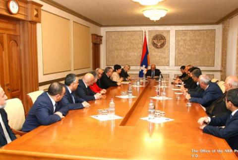 President of Artsakh holds consultation on implementation of educational programs