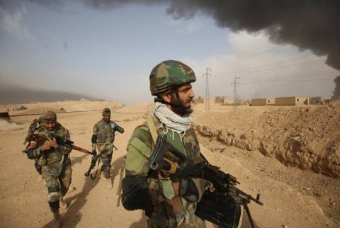 Иракские военные расширили контроль у границы с Сирией, заявило ополчение