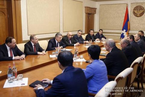 ՀՀ վարչապետ Կարեն Կարապետյանը հանդիպել է Արցախի Նախագահի հետ