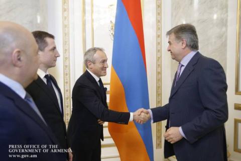 Armenian Premier receives Vice President of Philips Lighting