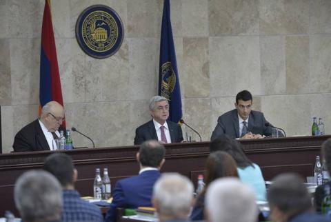 President Sargsyan participates in year-end session of YSU Board of Trustees