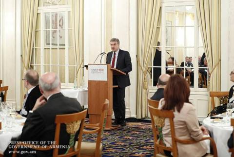 Մեկնարկել է վարչապետի այցը Շվեյցարիա. Ցյուրիխում կայացել է Կարեն Կարապետյանի հանդիպումը շվեյցարացի գործարարների հետ