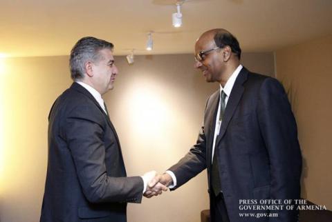 Singapore’s development path good example for Armenia – PM Karapetyan