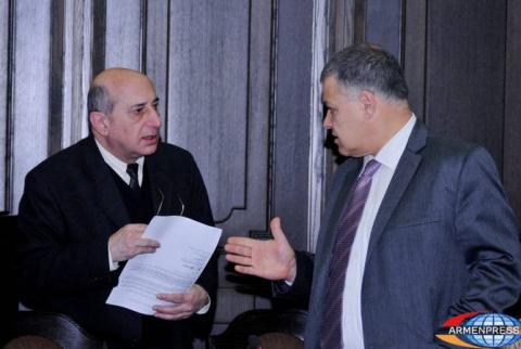 Կառավարությունն անհետաձգելի համարեց «Քաղաքացիական ծառայության մասին» և հարակից օրենքների նախագծերի փաթեթը