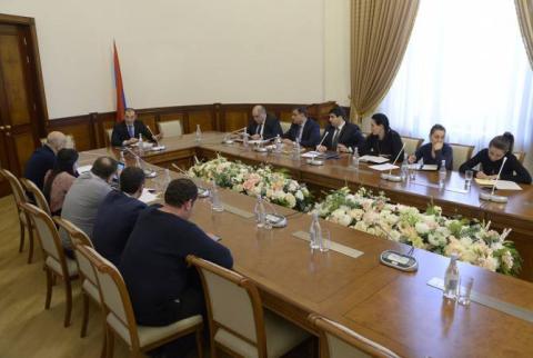 ՀՀ ֆինանսների նախարարը ՀԿ-ների ներկայացուցիչների հետ քննարկել է գնման ընթացակարգերի կատարելագործումը