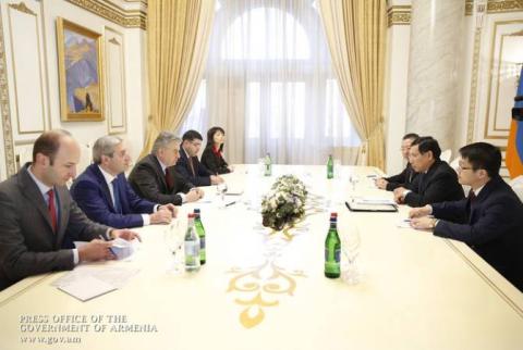 Armenia, China discuss further development directions of economic cooperation