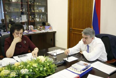 Ունենք մեր հայրենակիցներին ՀՀ տնտեսական ծրագրերում ներգրավելու լավ հնարավորություն. վարչապետն այցելել է ՀՀ սփյուռքի նախարարություն