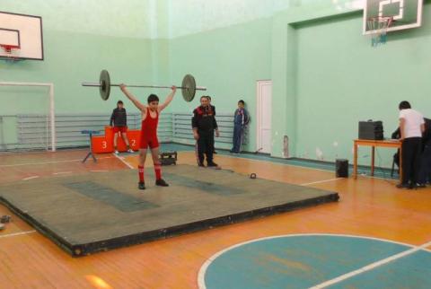 Սեւանում անցկացվեց ծանրամարտի մարզային առաջնություն