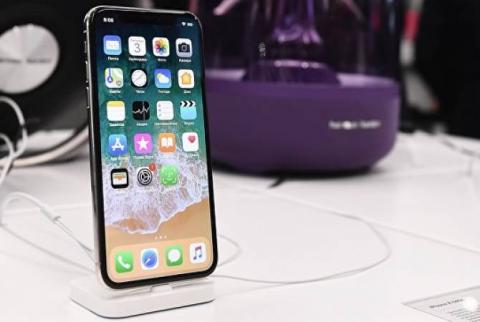 Samsung to cut screen production for iPhoneX – Nikkei 