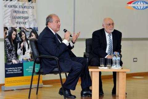 Պետությանը ծառայել եմ անկեղծ և նվիրված. Արմեն Սարգսյանը հյուրընկալվել է Հայաստանի ամերիկյան համալսարանում