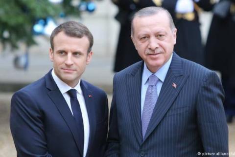 Макрон выразил Эрдогану озабоченность ситуацией в Сирии