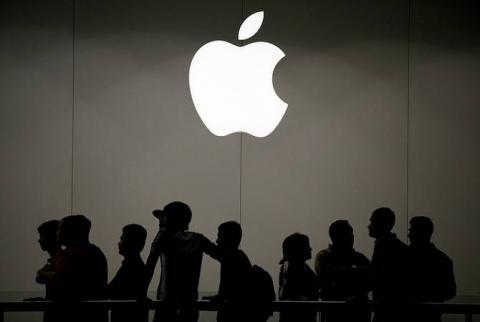 Apple plans biggest iPhone yet for 2018 – Bloomberg 