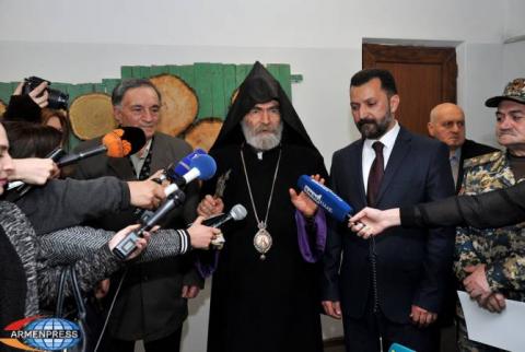 Primate of Artsakh Diocese highlights Sargsyan’s knowledge in military affairs 