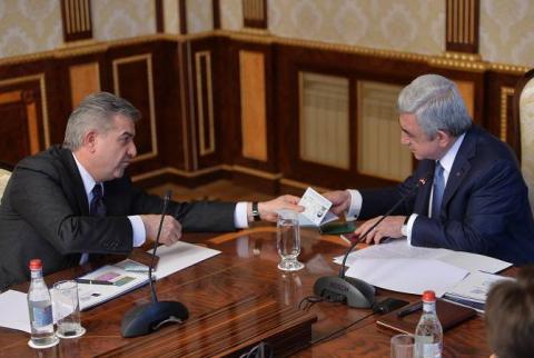 Նախագահի մոտ կայացած խորհրդակցությանը քննարկվել է ՀՀ կենսաչափական անձնագրերի և նույնականացման քարտերի արդիականացման գործընթացը