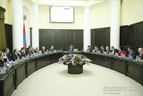 В областях зарегистрирован значительный рост: Карен Карапетян поручил пересмотреть программы деятельности областных администраций  
