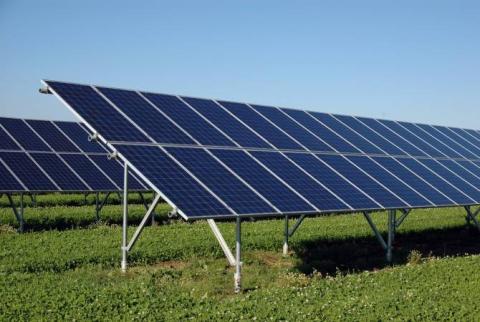 Armenia negotiates with Elon Musk’s Tesla for energy storage battery project