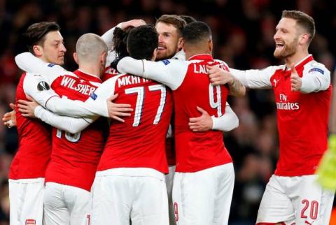 Arsenal annihilate CSKA Moscow 4:1, Mkhitaryan suffers damaged knee 