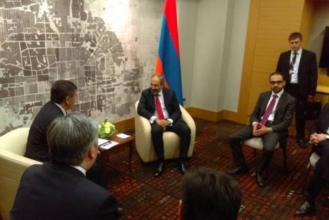   ՀՀ վարչապետ Նիկոլ Փաշինյանը հանդիպել է Ղրղզստանի նախագահ Սոորոնբեյ Ժեենբեկովի հետ