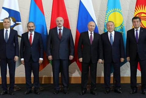 Supreme Eurasian Economic Council’s session kicks off in Sochi: Armenian PM participates in session