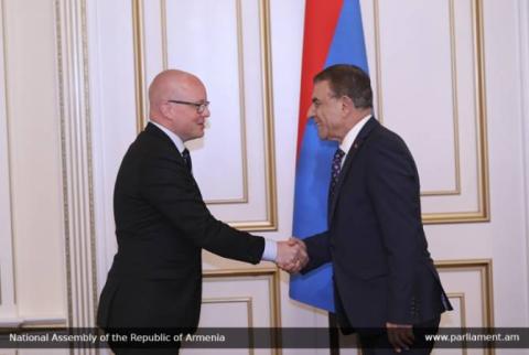 Speaker of Parliament Babloyan receives Deputy Speaker of Parliament of Sweden