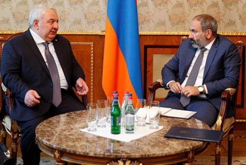 Armenian PM holds meeting with CSTO Secretary General