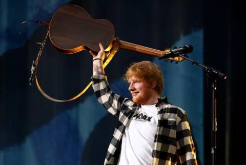 Эд Ширан получил главную награду на церемонии Billboard Music Awards