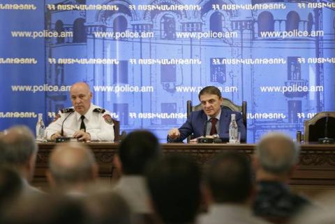Վալերիյ Օսիպյանը ներկայացրել է ոստիկանության պետի նորանշանակ տեղակալին
