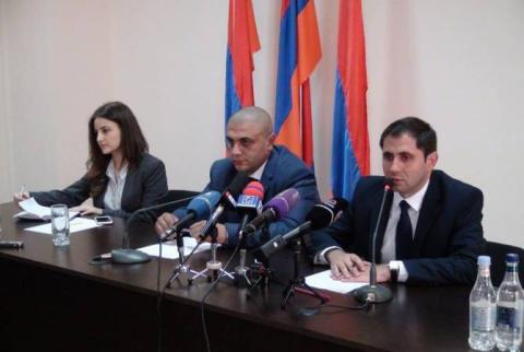Սուրեն Պապիկյանը ներկայացրեց Շիրակի նորանշանակ մարզպետին 