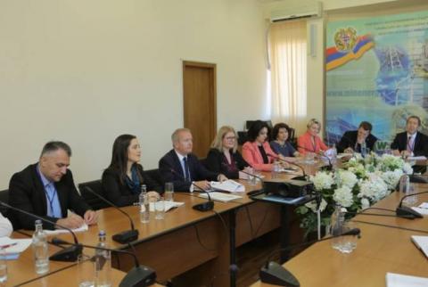 Министр доволен армяно-британским сотрудничеством в сфере энергетики