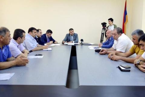 Փոխնախարար Փամբուխչյանը մասնավոր հատվածի հետ քննարկել է միջազգային բեռնափոխադրումների ոլորտի խնդիրները