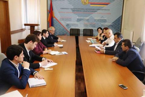 Սուրեն Պապիկյանն ընդունել է «Կառուցողական երկխոսության հանձնառություն» ծրագրի ներկայացուցիչներին