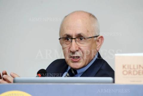 ԵՊՀ Արևելագիտության ֆակուլտետի թյուրքագիտության բաժնի ուսանողներն ու դասախոսները հանդիպեցին աշխարհահռչակ թուրք պատմաբան Թաներ Աքչամի հետ