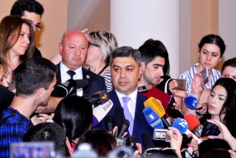 Արթուր Վանեցյանը հորդորում է Արզուման Հարությունյանի ազնվությանը չկասկածել