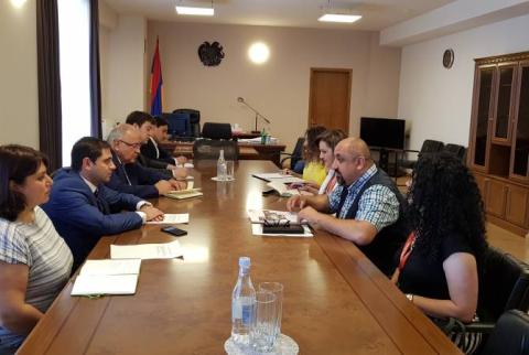 Սուրեն Պապիկյանն ընդունել է «Վորլդ Վիժն»-ի հայաստանյան պատվիրակությանը