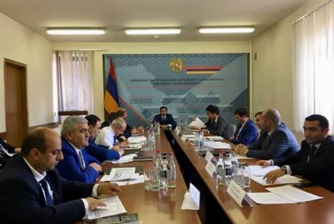 Սուրեն Պապիկյանն աշխատանքային խորհրդակցություն է անցկացրել մարզպետների մասնակցությամբ
