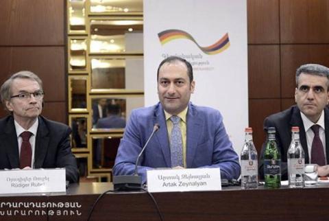 Արտակ Զեյնալյանը վստահեցնում է՝ Հայաստանում դատարաններն ազատ են, արտոնյալներ չեն լինելու 