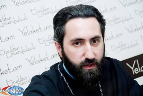 Կորյուն աբեղա Առաքելյանին կարգալույծ անելու հարցը քննվում է. Տեր Ասողիկ քահանա Կարապետյան