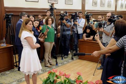 Զարուհի Փոստանջյանի քաղաքապետի թեկնածու առաջադրվելու պատճառը երևանցիների խնդրանքն ու հորդորներն են