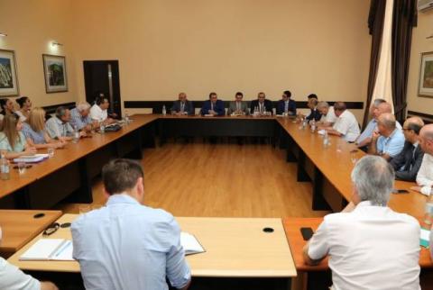 Հարկային օրենսդրության կատարելագործումը ՊԵԿ-ի դիտակետում է. Դավիթ Անանյանը հարկային խորհրդի նիստ է գումարել