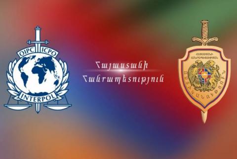 مكتب الشرطة الجنائية الدولية بأرمينيا تستلم مواطناً أرمنياً مطلوباً بعد التنسيق مع الإنتربول