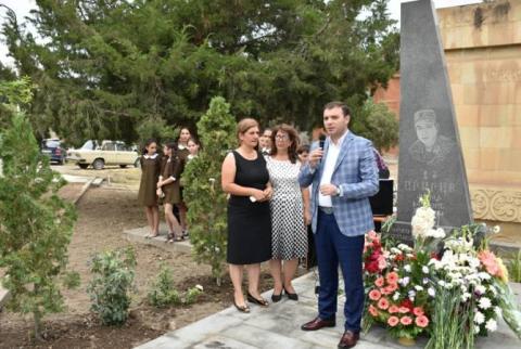 Սարդարապատ համայնքում ոգեկոչել են հակառակորդի գնդակից զոհված զինծառայող Արարատ Խանոյանի հիշատակը