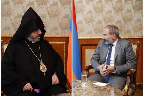 Նիկոլ Փաշինյանը հեռախոսազրույց է ունեցել  Երուսաղեմի հայոց պատրիարք Նուրհան Արքեպիսկոպոս Մանուկյանի հետ 