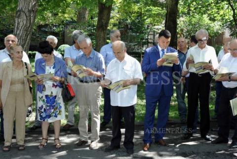 Հայաստանի 1918 և 1990թթ. խորհրդարանների նմանություններն ու տարբերություններն ընդհանրացվել են մեկ տեղեկագրում