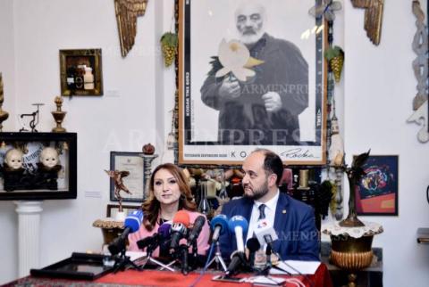 Լիլիթ Մակունցն ու Արայիկ Հարությունյանն ազդարարեցին արվեստը դպրոցում հանրահռչակելու դրամաշնորհային ծրագրի մեկնարկը