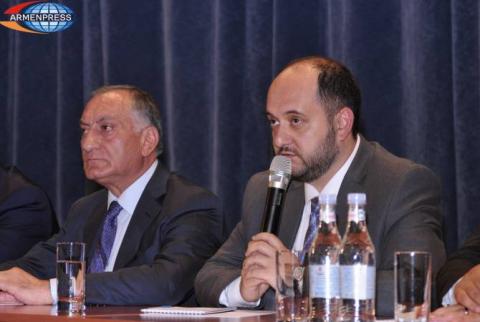 Քաղաքական ուժերի ազդեցությունը դպրոցներում պետք է հասնի զրոյի. Արայիկ Հարությունյան