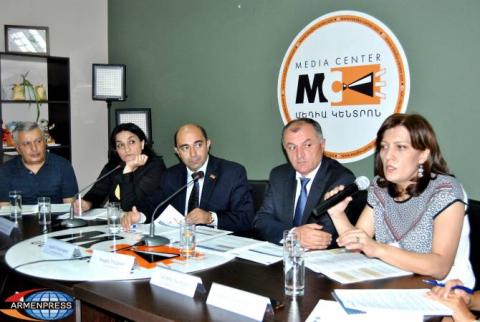 ԱԺ-ի երրորդ նստաշրջանում ամենաշատ կողմ քվեարկած խմբակցությունը շարունակում է մնալ ՀՀԿ-ն, ամենաշատ դեմը՝ «Ելք»-ը