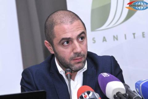 Компания  «Sanitek» не говорила о своих проблемах, исходя из деловой этики