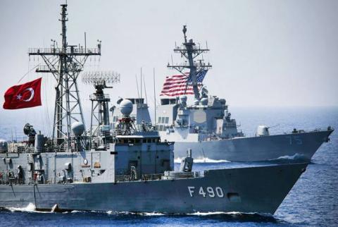 Турция проведет совместные с США учения в Средиземном море