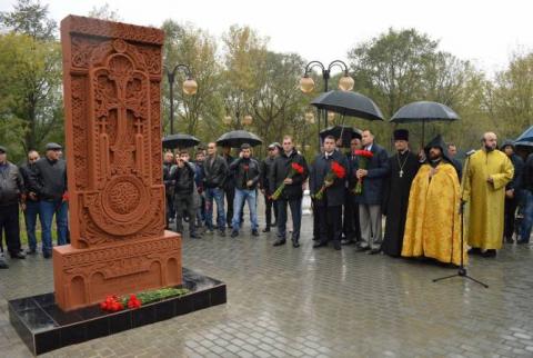 В новом сквере подмосковного Серпухова состоялось открытие памятного хачкара