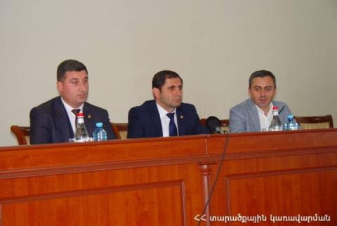 Նախարար Սուրեն Պապիկյանը ներկայացրեց Գեղարքունիքի նորանշանակ մարզպետ Գնել Սանոսյանին